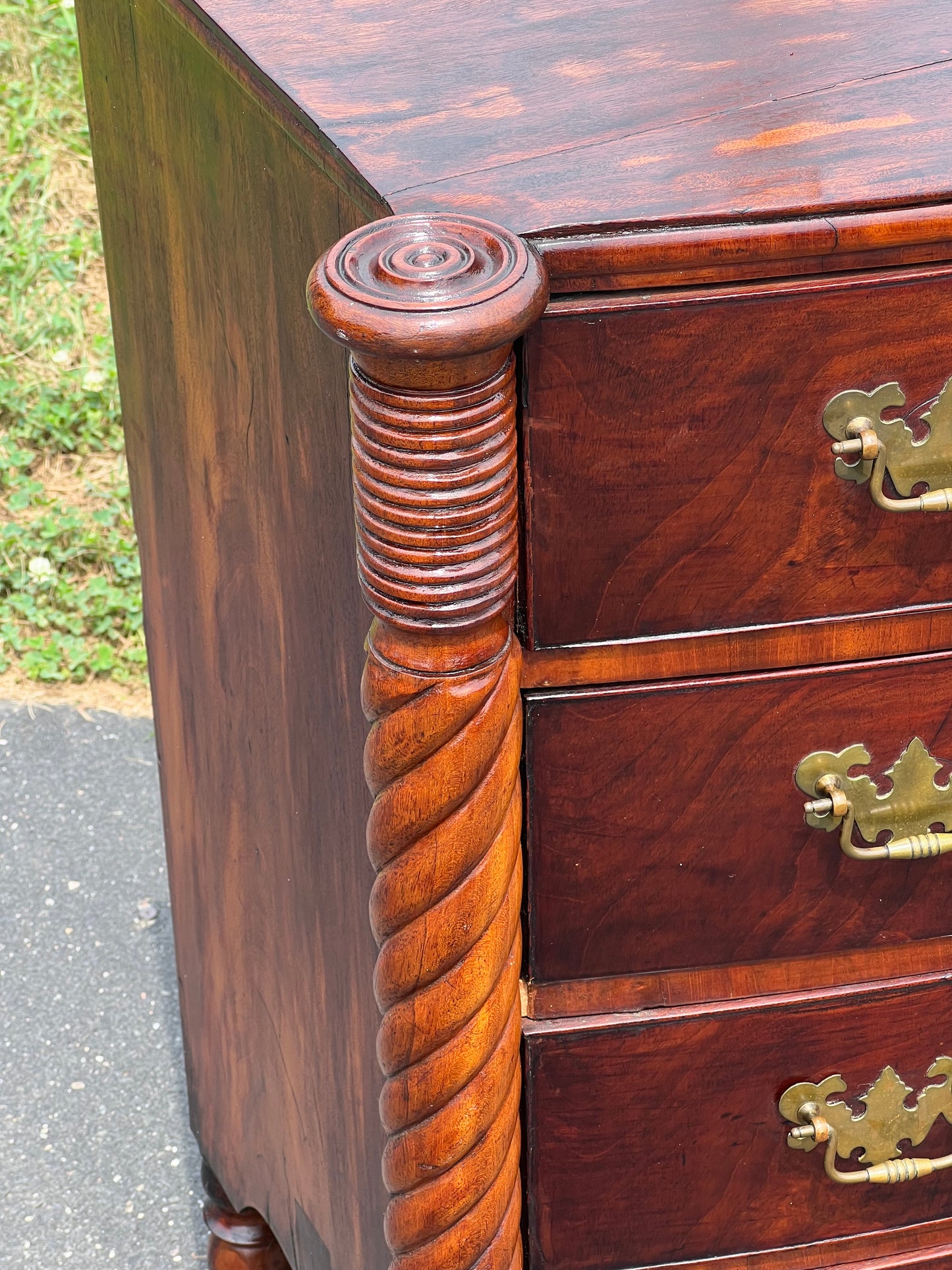 Fine Sheraton Mahogany Bowfront Four Drawer Chest c. 1830