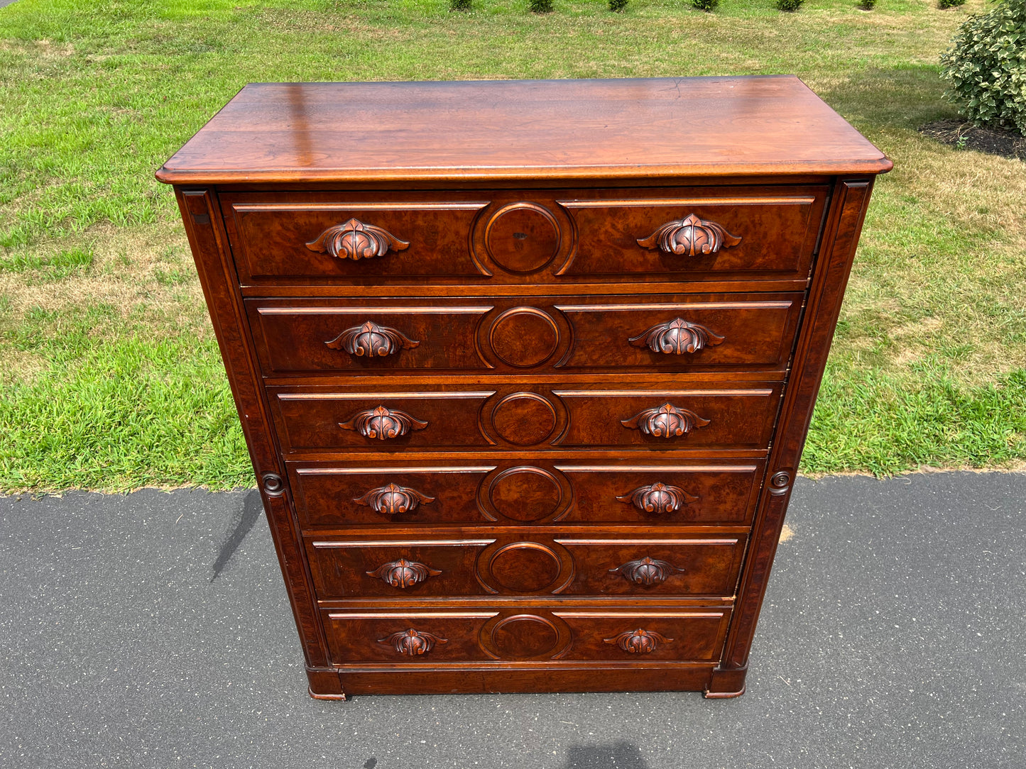 Antique Victorian Walnut Lockside Chest of Drawers c. Late 19th Century