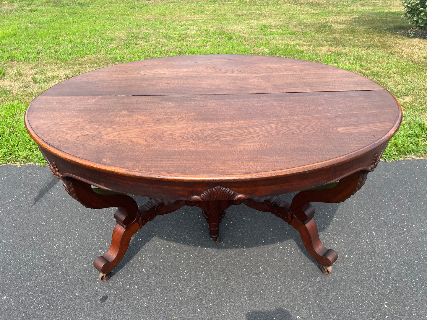 Great Antique Rococo Revival Solid Walnut Dining Table with Two Leaves