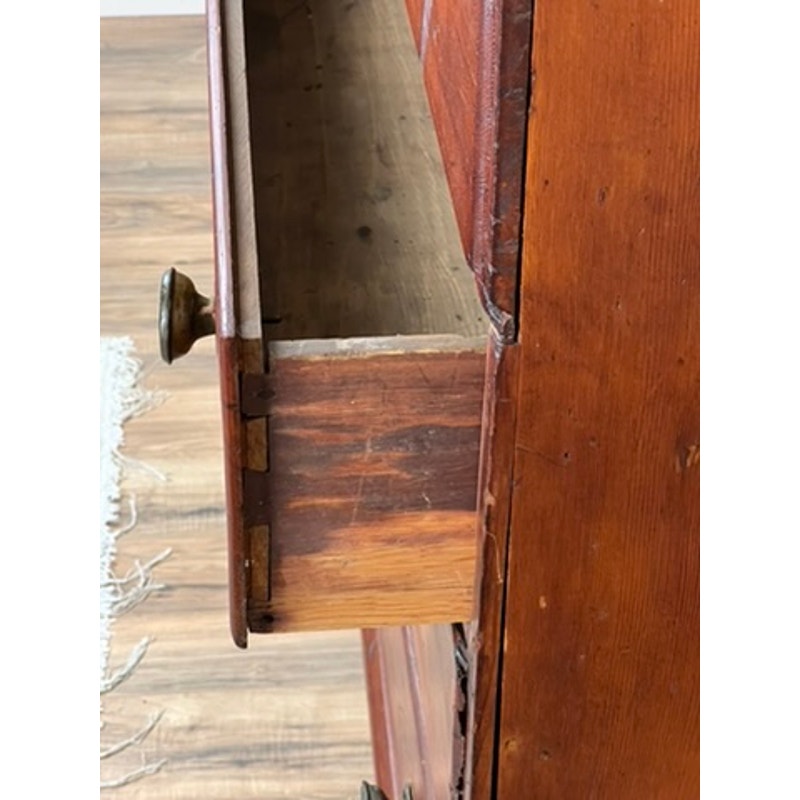 Late 18th century Chippendale pine blanket chest with bracket feet
