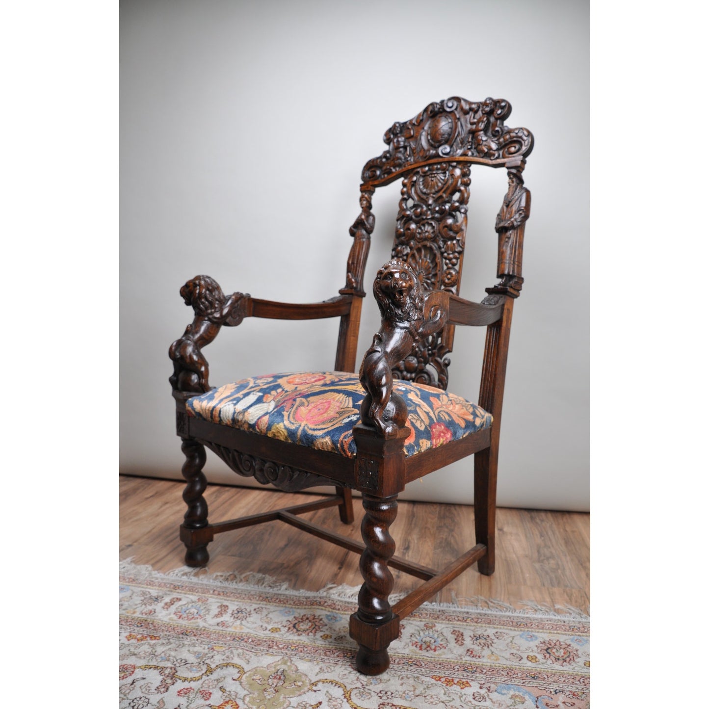 Antique Victorian Oak Heavily Carved Parlor Throne c. 1880