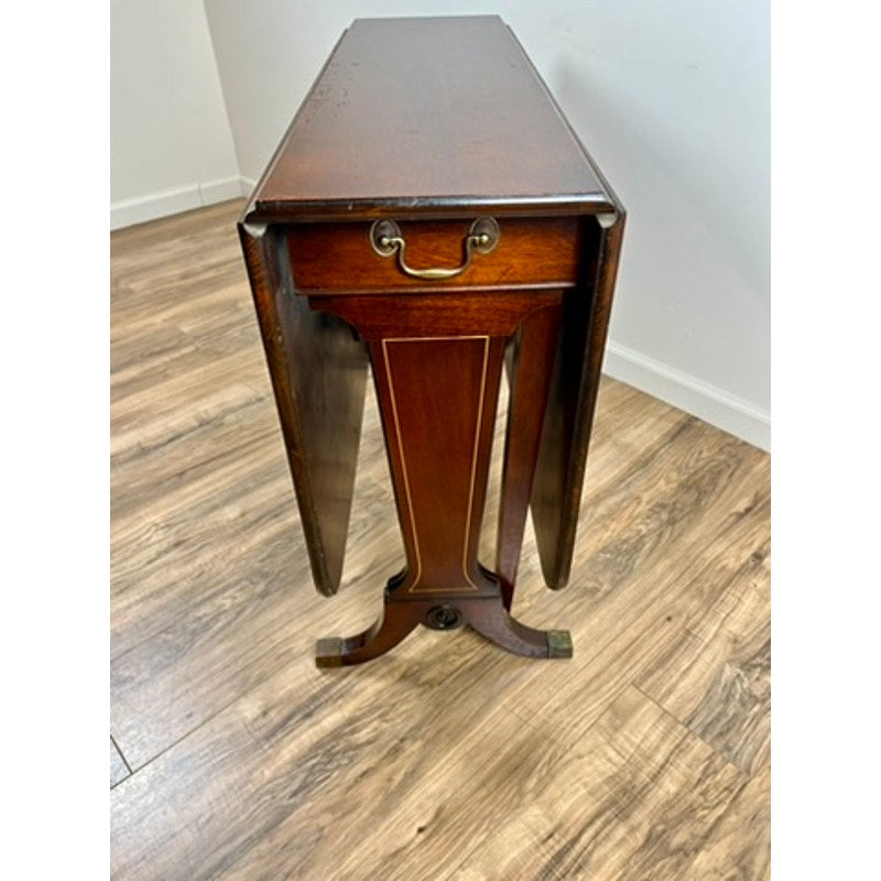 Vintage English Georgian Style Mahogany Drop Leaf Table c. 1940s