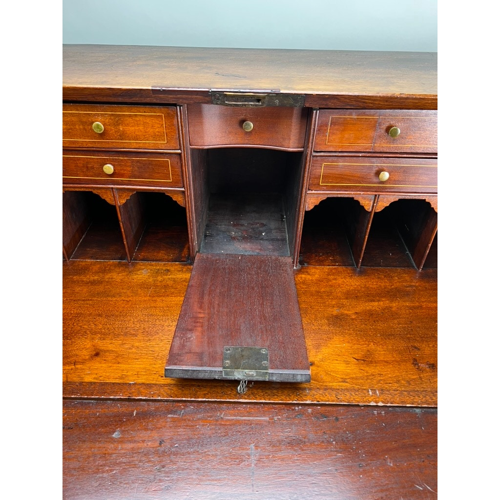 Antique Late 18th Century Massachusetts Mahogany Chippendale Oxbow Secretary